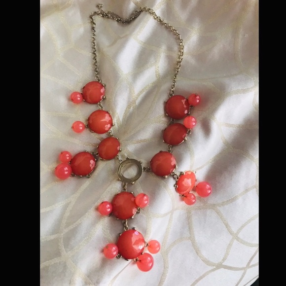💗LONG CORAL BUBBLE NECKLACE - Picture 2 of 3